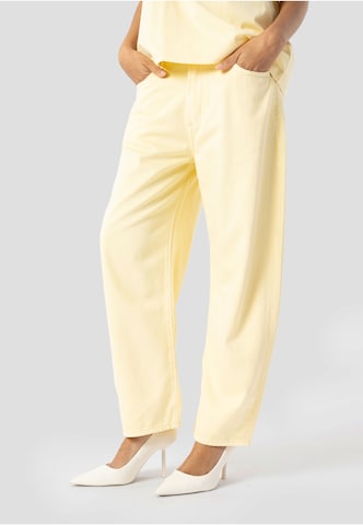 Elias Rumelis - regular Vaquero 'Yoana' en amarillo