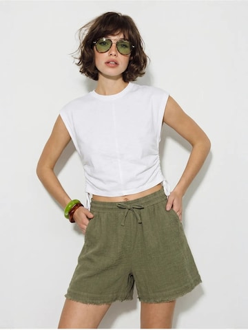 Wide leg Pantaloni 'Shorts' di Bianco Lucci in verde
