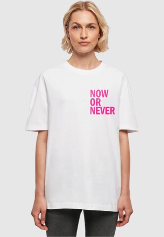 T-shirt 'Now Or Never' Merchcode en blanc : devant