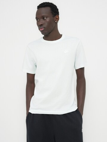 balta Nike Sportswear Standartinis modelis Marškinėliai 'CLUB'