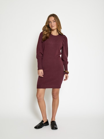 Robes en maille 'Anissa' Peppercorn en rouge : devant