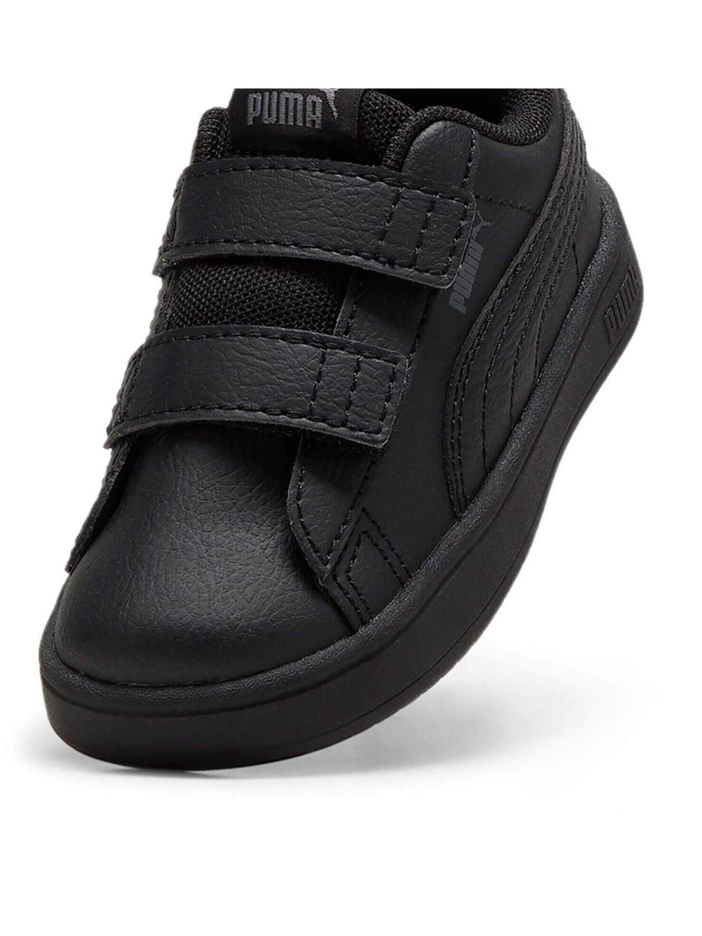 Chaussure de sport PUMA en noir : devant