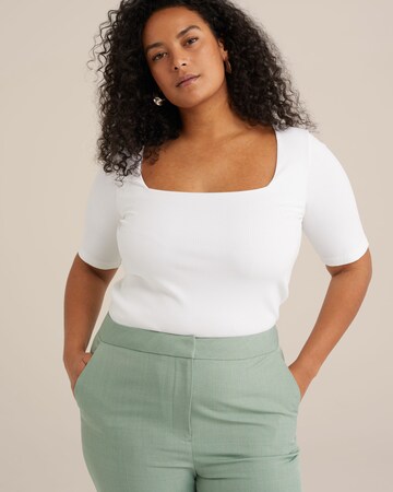 T-shirt WE Fashion en blanc : devant