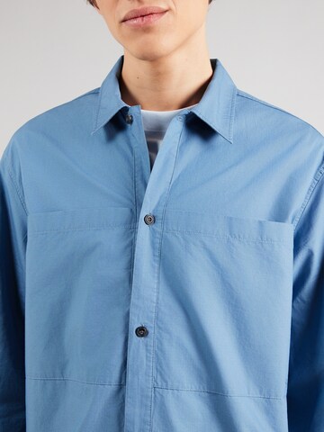 Calvin Klein Jeans Regularny krój Koszula w kolorze niebieski