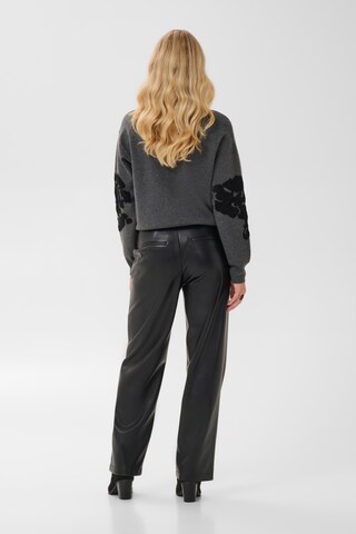 Cream Pullover i grå