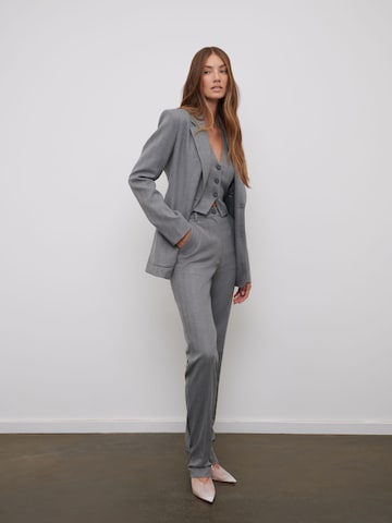 RÆRE by Lorena Rae Blazer 'Claire' in Grey