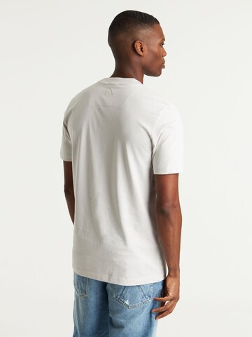 CHASIN' Shirt 'Duell Tee' in Grey