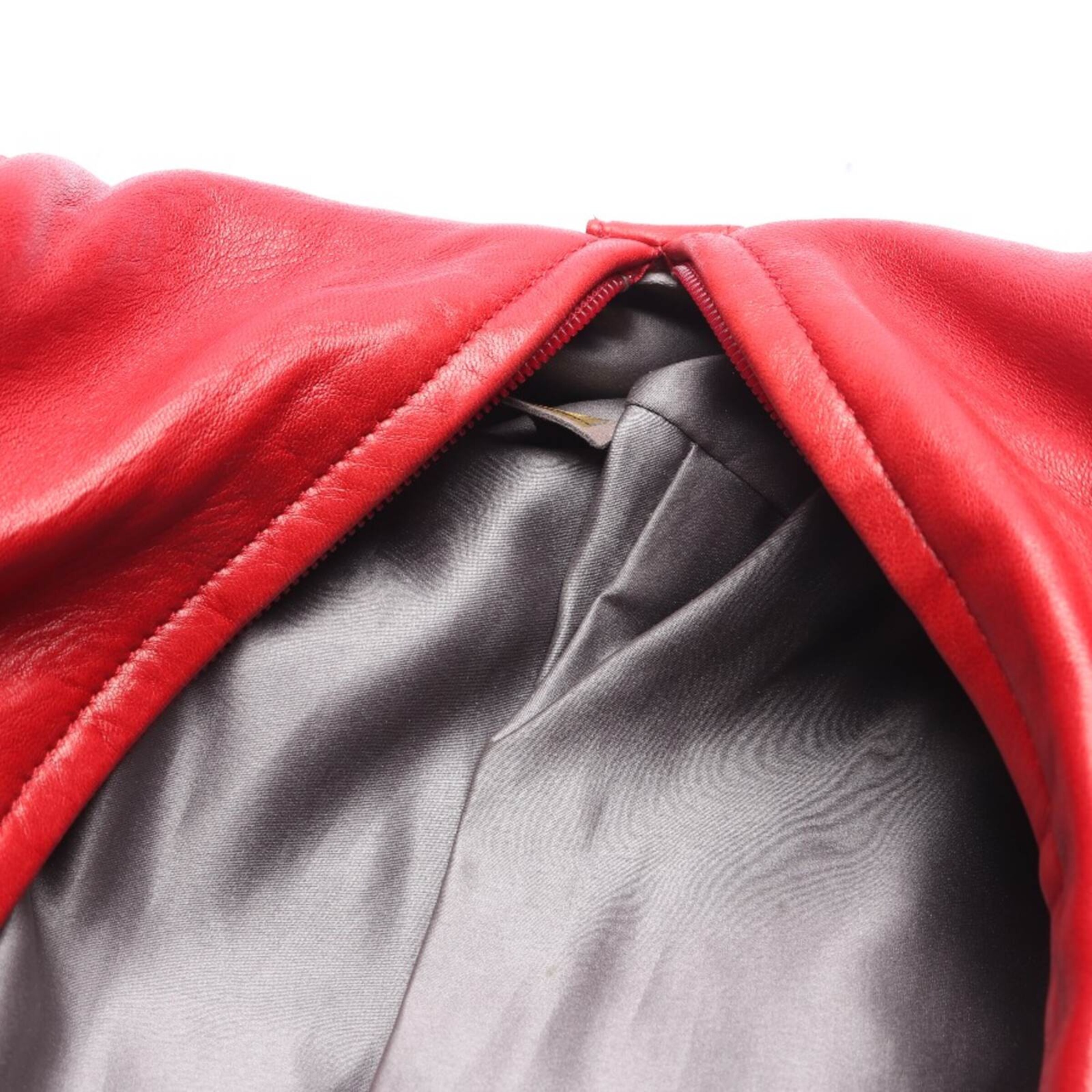 CHANEL Bag in One size in Red