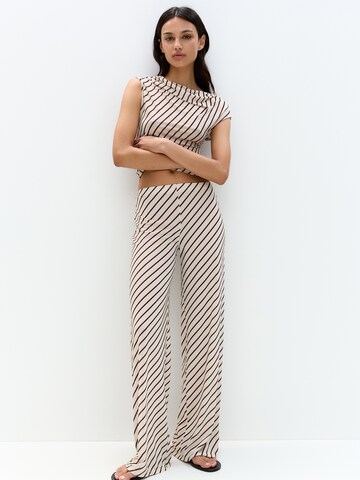 Pull&Bear Wide leg Pants in White: front