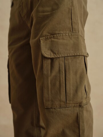 DAN FOX APPAREL Regular Cargobyxa 'Franz' i grön