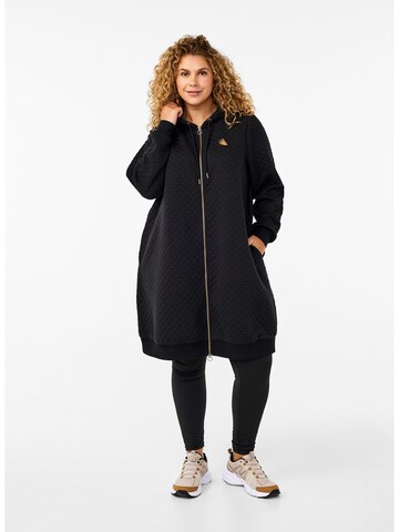 Active by Zizzi Sweatjacke 'Aemana' in Schwarz