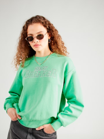 ONLY Sweatshirt 'CARMEN' i grön