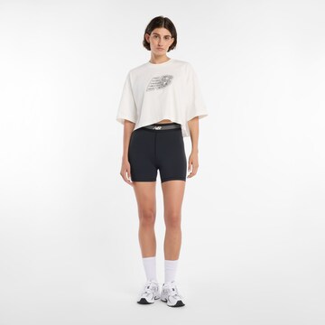 Maglia extra large di new balance in bianco