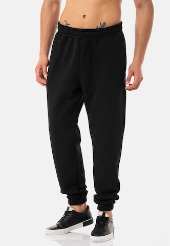 Redbridge Loose fit Pants in Black: front