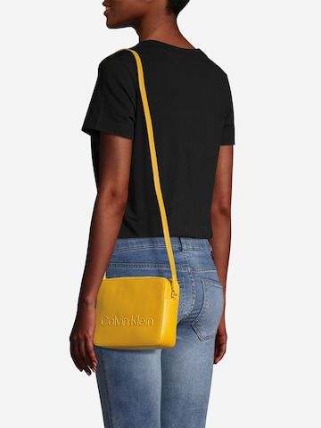 Calvin Klein Crossbody bag in Yellow