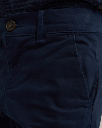Slimfit Pantaloni di WE Fashion in blu