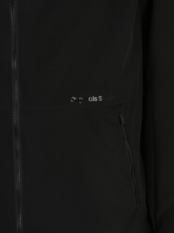 Jack & Jones Plus - Chaqueta de entretiempo 'VESTERBRO' en negro