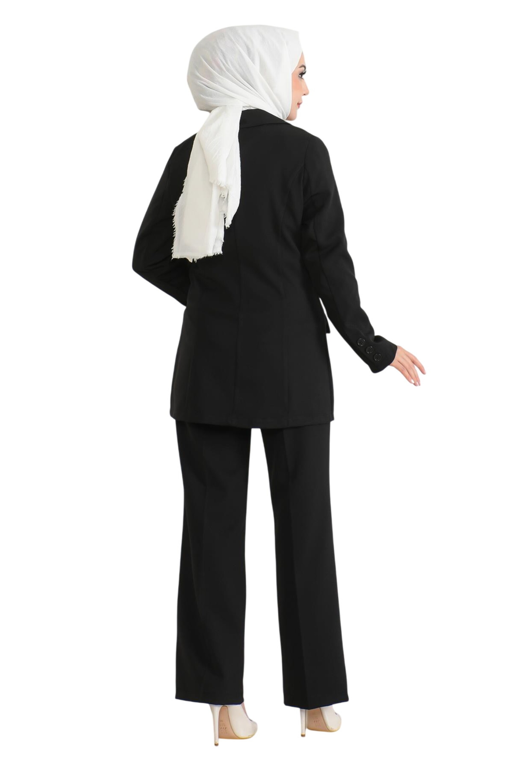 Pantalons de tailleur MODAMIHRAM en noir