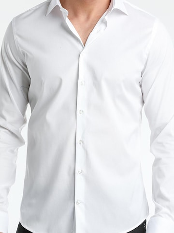 7Camicie Slim fit Zakelijk overhemd 'Firenze Essentials Poplin Stretch Man Shirt White' in Wit