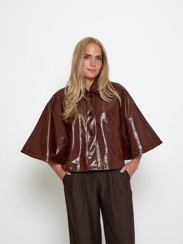 Peppercorn - Chaqueta de entretiempo 'Serafina' en marrón: frente