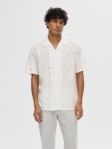 SELECTED HOMME - Comfort Fit Camisa 'Jax' em branco: frente