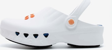 Wock Clogs 'Nube' in White: front