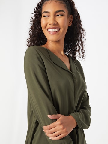 ABOUT YOU Blouse 'Mary' in Groen