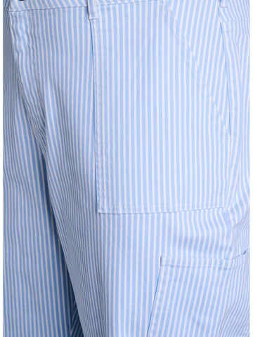 Zizzi Wide Leg Cargojeans i blå