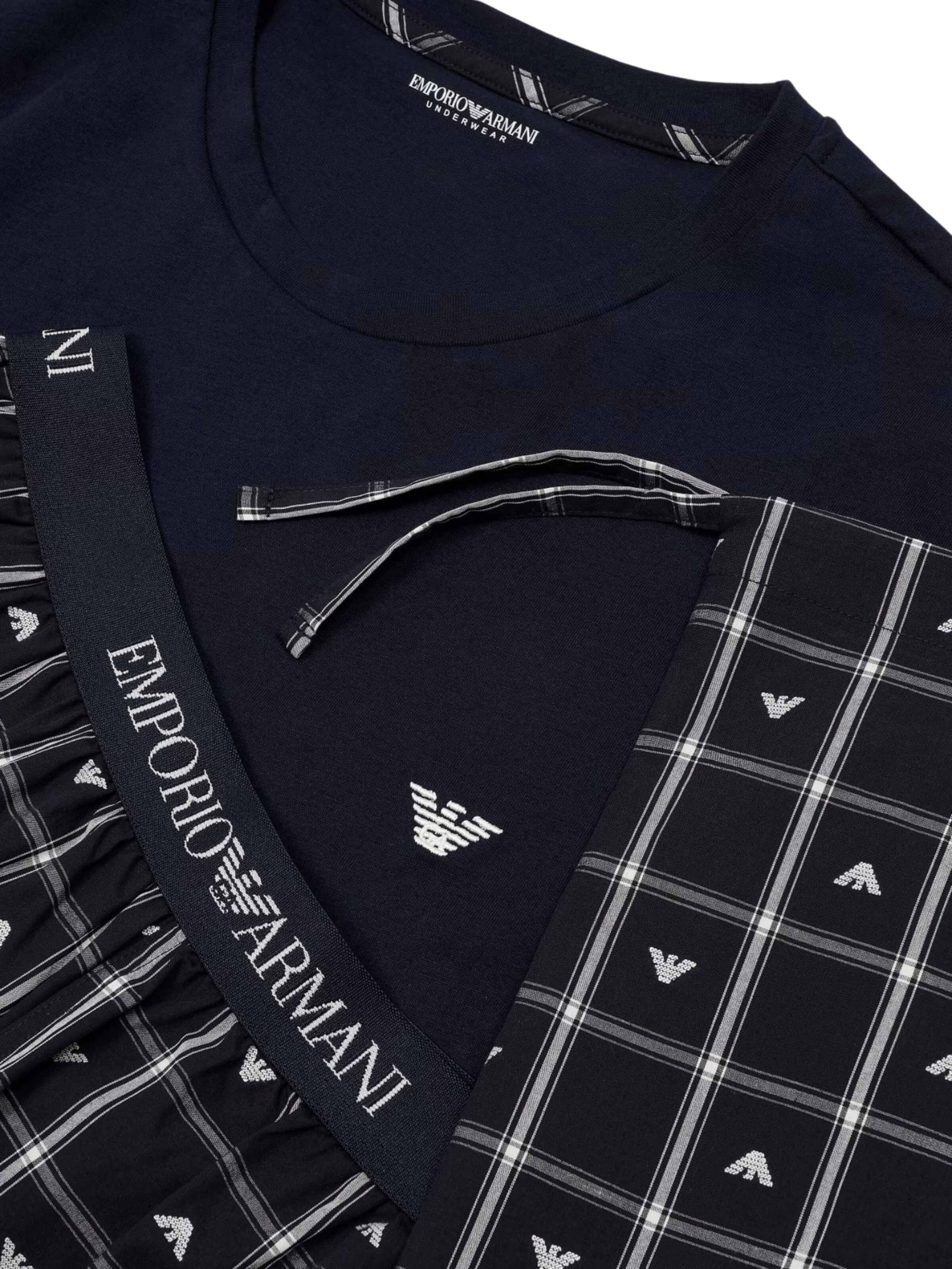 Pigiama corto di Emporio Armani in blu