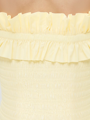 Crās - Vestido ' Capricras ' en amarillo