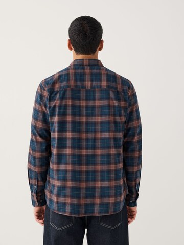 Next Regular fit Риза в синьо