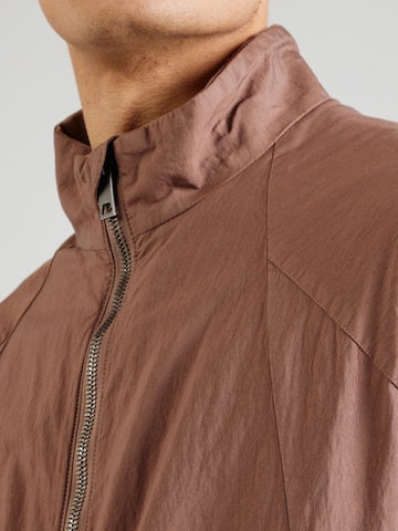 Nike Sportswear Přechodná bunda – hnědá