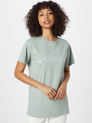 On Vacation Club T-Shirt 'Bubbly Do Nothing' in Grün: predná strana