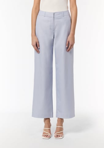 COMMA Regular Pants in Blue: front