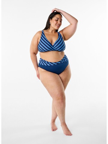Swim by Zizzi Triangel Bikinitop 'Stina' in Blau