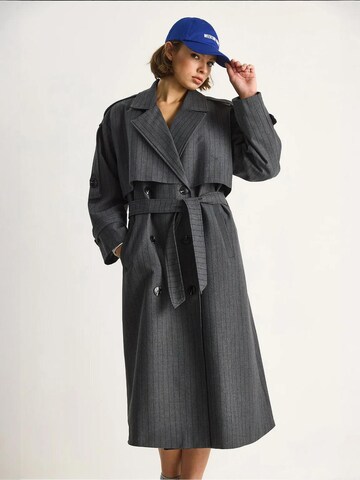 Bianco Lucci - Sobretudo meia-estação em cinzento