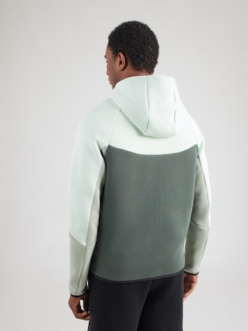 Veste de survêtement 'TCH FLC' Nike Sportswear en vert