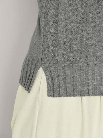 Pull-over MADELEINE en gris