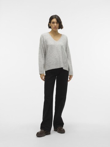 VERO MODA Свитер 'PHILINE' в Серый