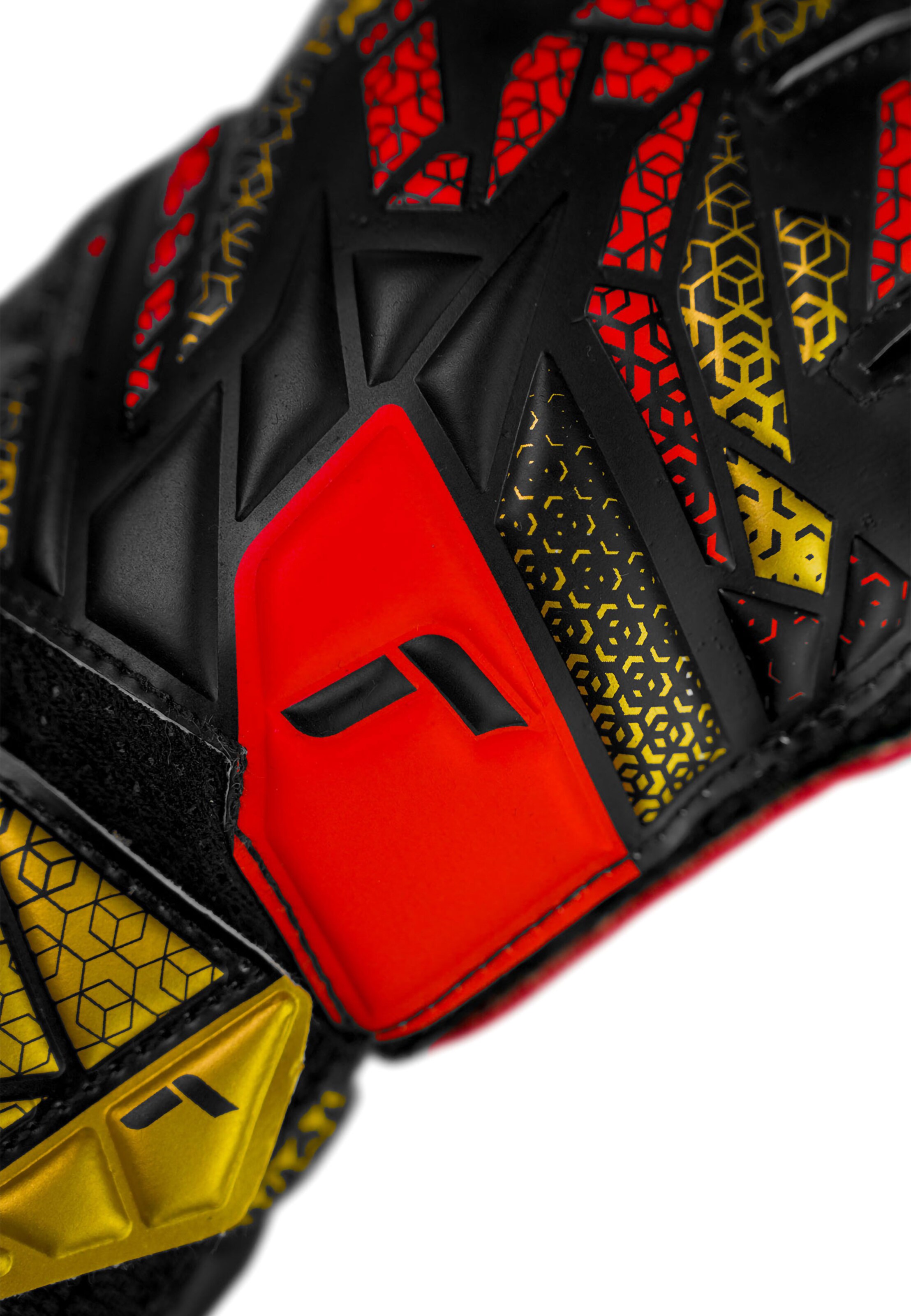 REUSCH Sports gloves 'Attrakt Solid Junior' in Gold