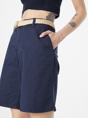 ESPRIT Широка кройка Панталон Chino в синьо