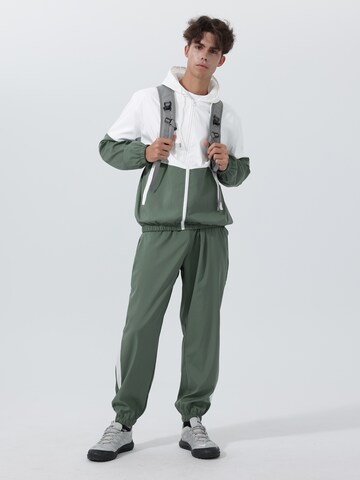 Youthup Sports Suit in Green