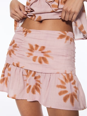 Pull&Bear Skirt in Pink: front