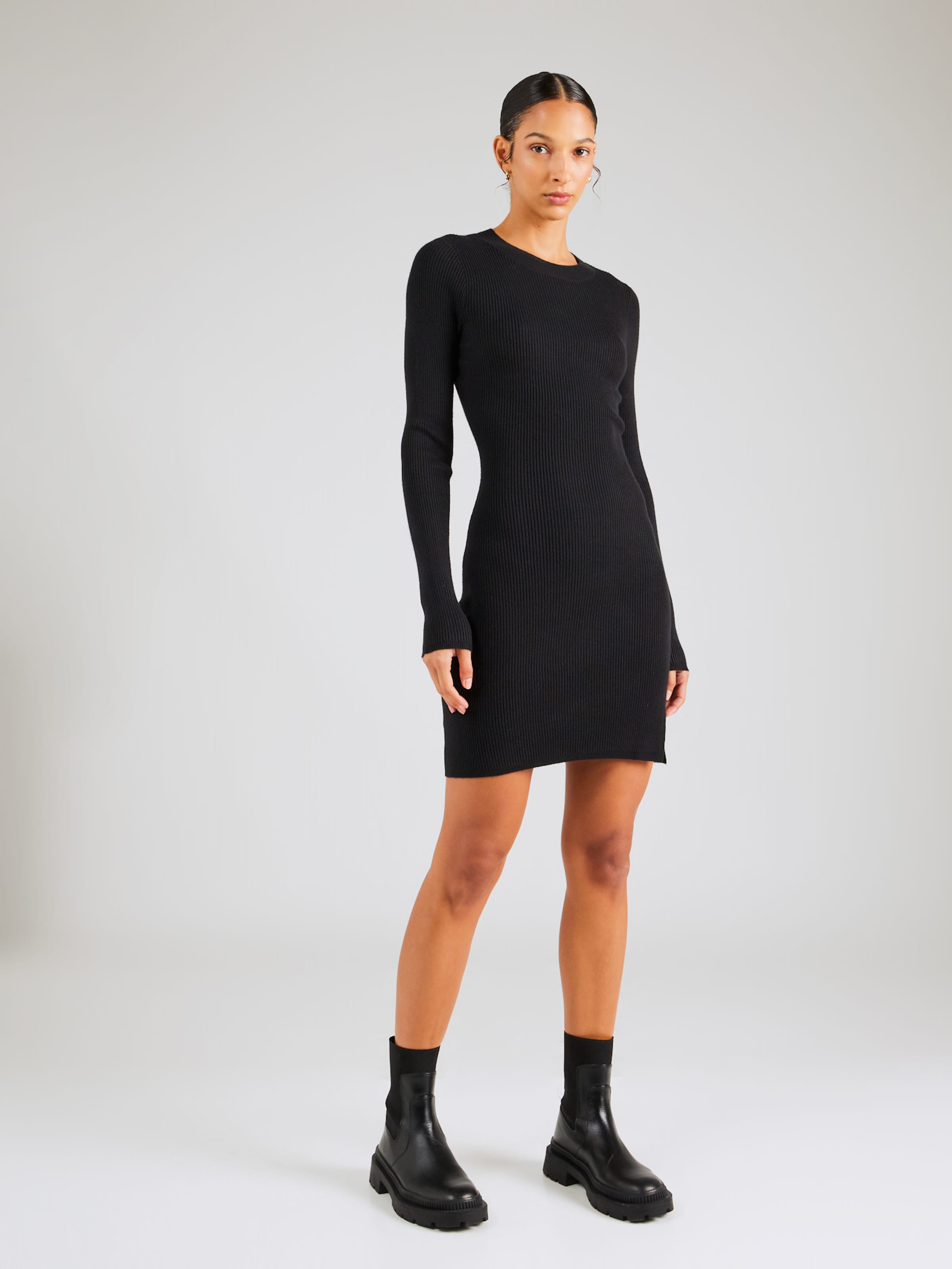 HOLLISTER Kleid in Schwarz ABOUT YOU
