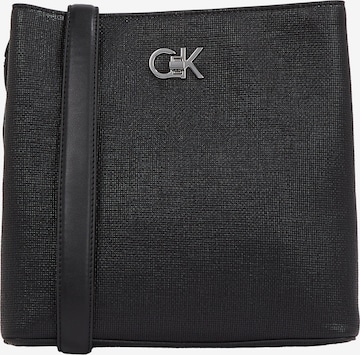 Geantă de umăr de la Calvin Klein pe negru: față