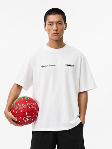 Lowkey - Pelota 'Strawberry Basketball Indoor & Outdoor Größe 7 | Erdbeer Design' en rojo