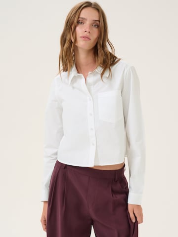 My Essential Wardrobe Pluus 'SunnaMW', värv valge: eest vaates
