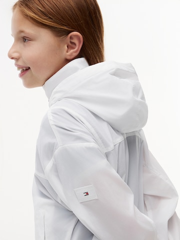 TOMMY HILFIGER Prehodna jakna | bela barva
