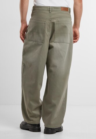 Urban Classics Baggy Jeans in Groen