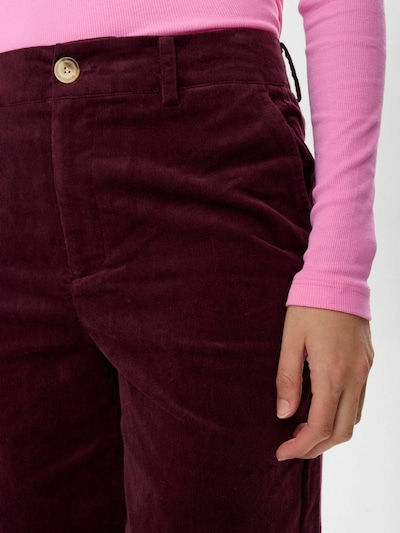 NÜMPH Pantalon 'JOANNA' en lie de vin, Vue avec produit